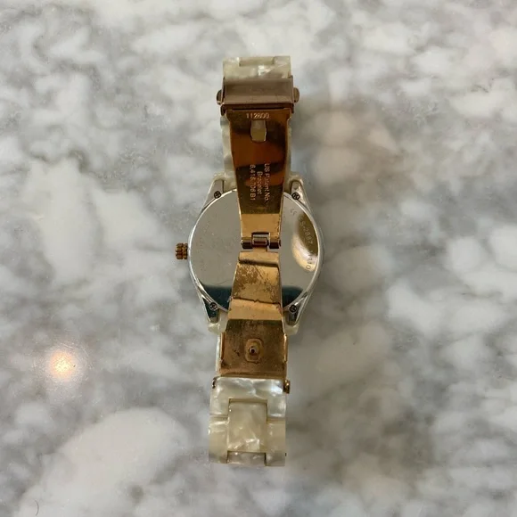 Fossil Women’s Watch - rose gold white tortoise shell - Picture 3 of 5